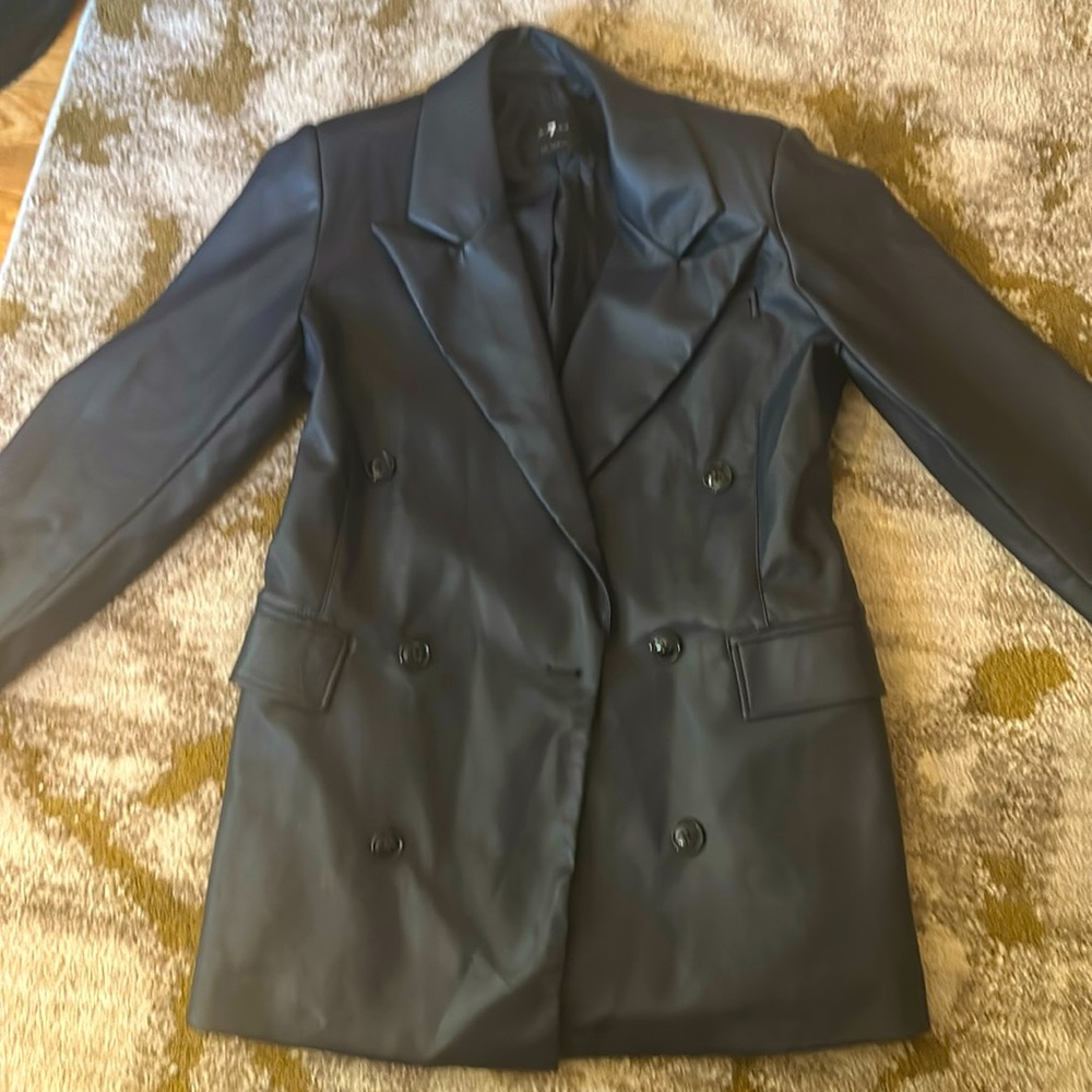 7 for all
Mankind Blazer / no size tag / large